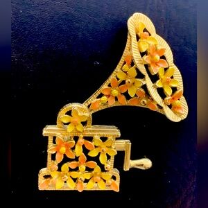 Vintage Lisner Gold Floral Enamel Gramophone Brooch